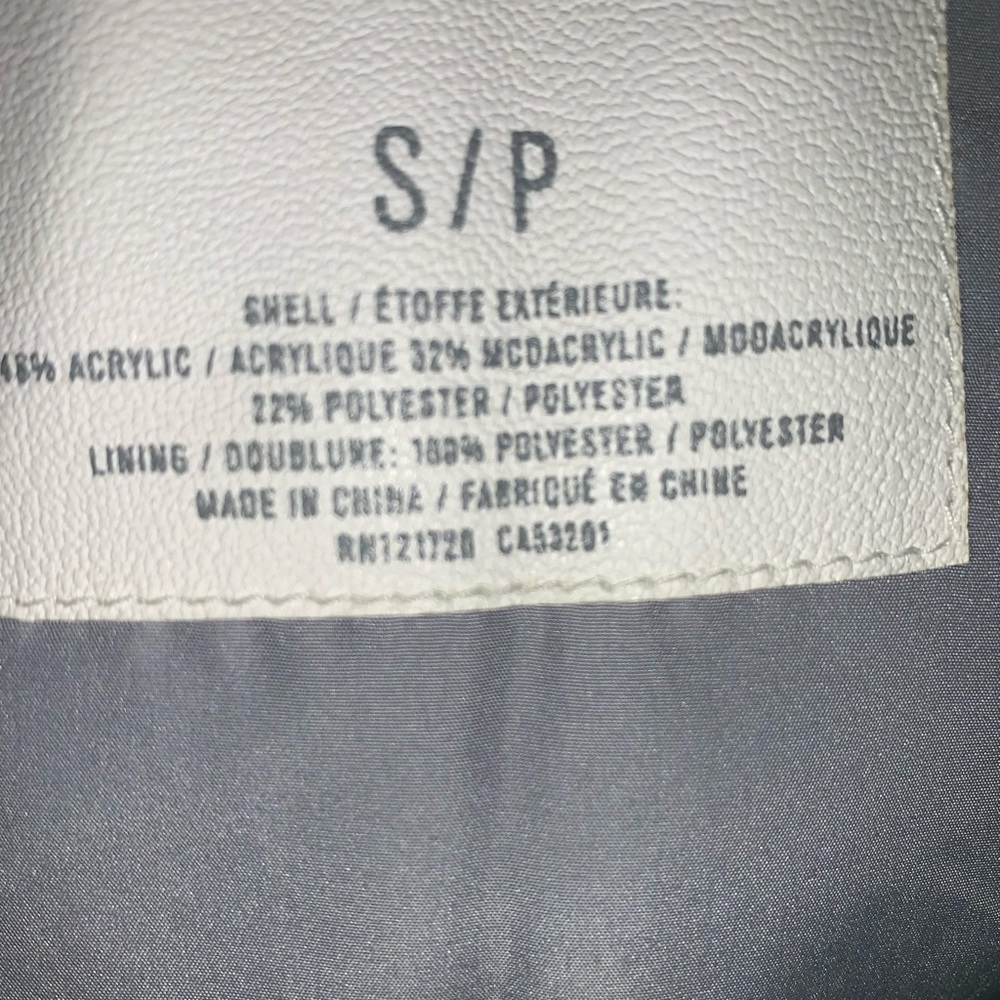 Aeropostale faux fur vest - Picture 6 of 6